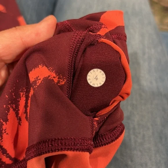 Lululemon athletics High Rise Crop Leggings - Picture 4 of 4